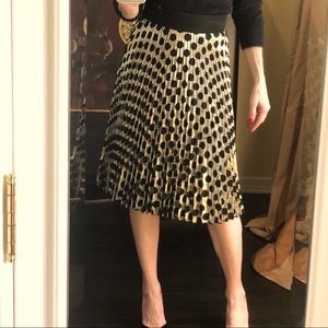 NWOT Emanuel Ungaro Paris silver dot pleat skirt